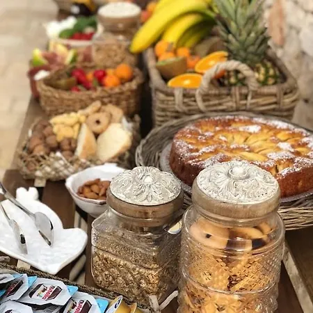 فندق مبيت وإفطار Domus Olea 3*